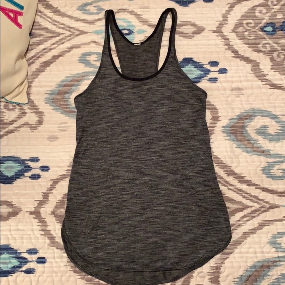 Lululemon tank